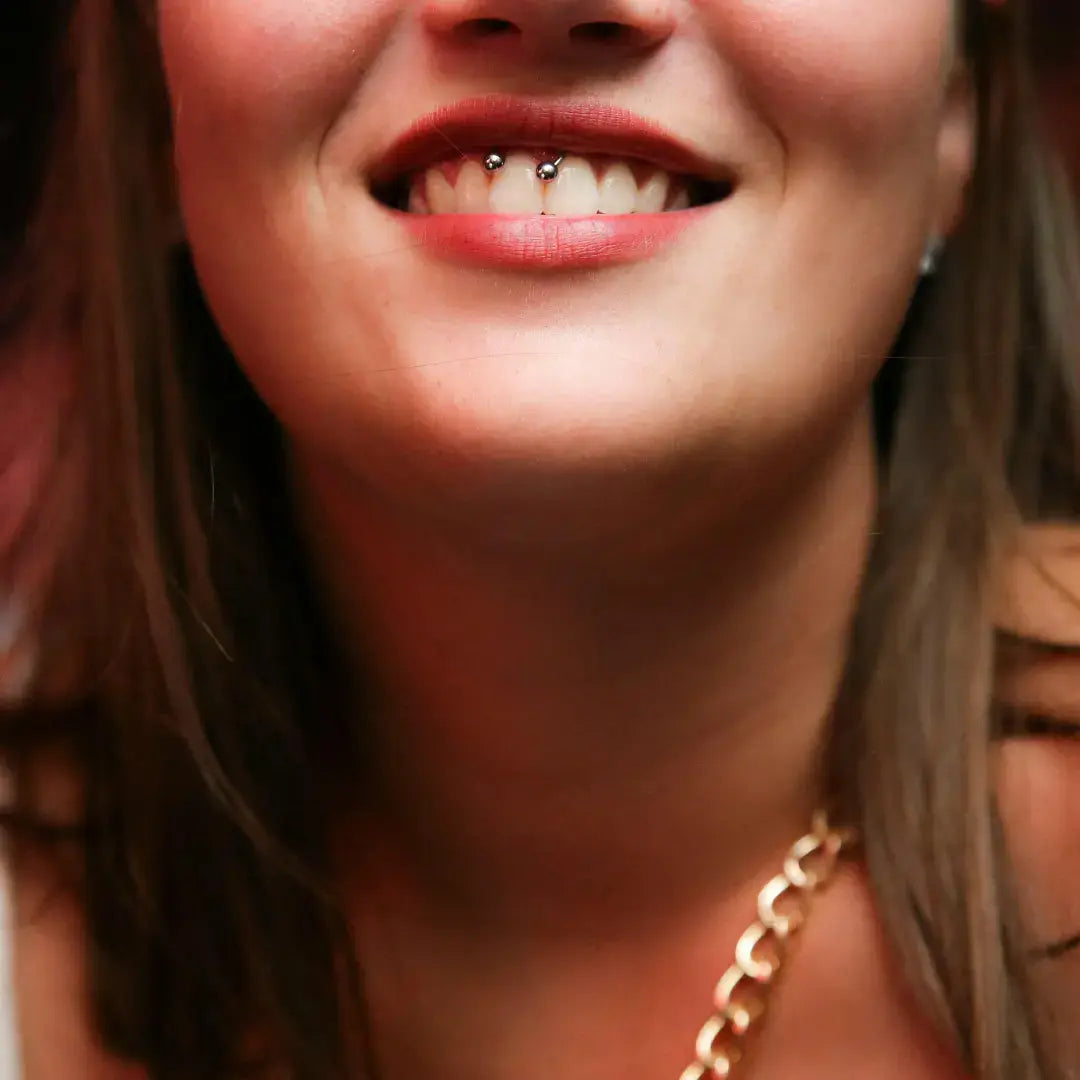 Quelques infos sur le piercing Smiley - Kawaii Place piercing