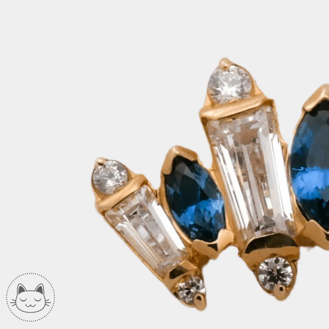 Auris- Cabochon "Iris"- Or jaune et Zircons bleu et blanc. - Kawaii Place piercing