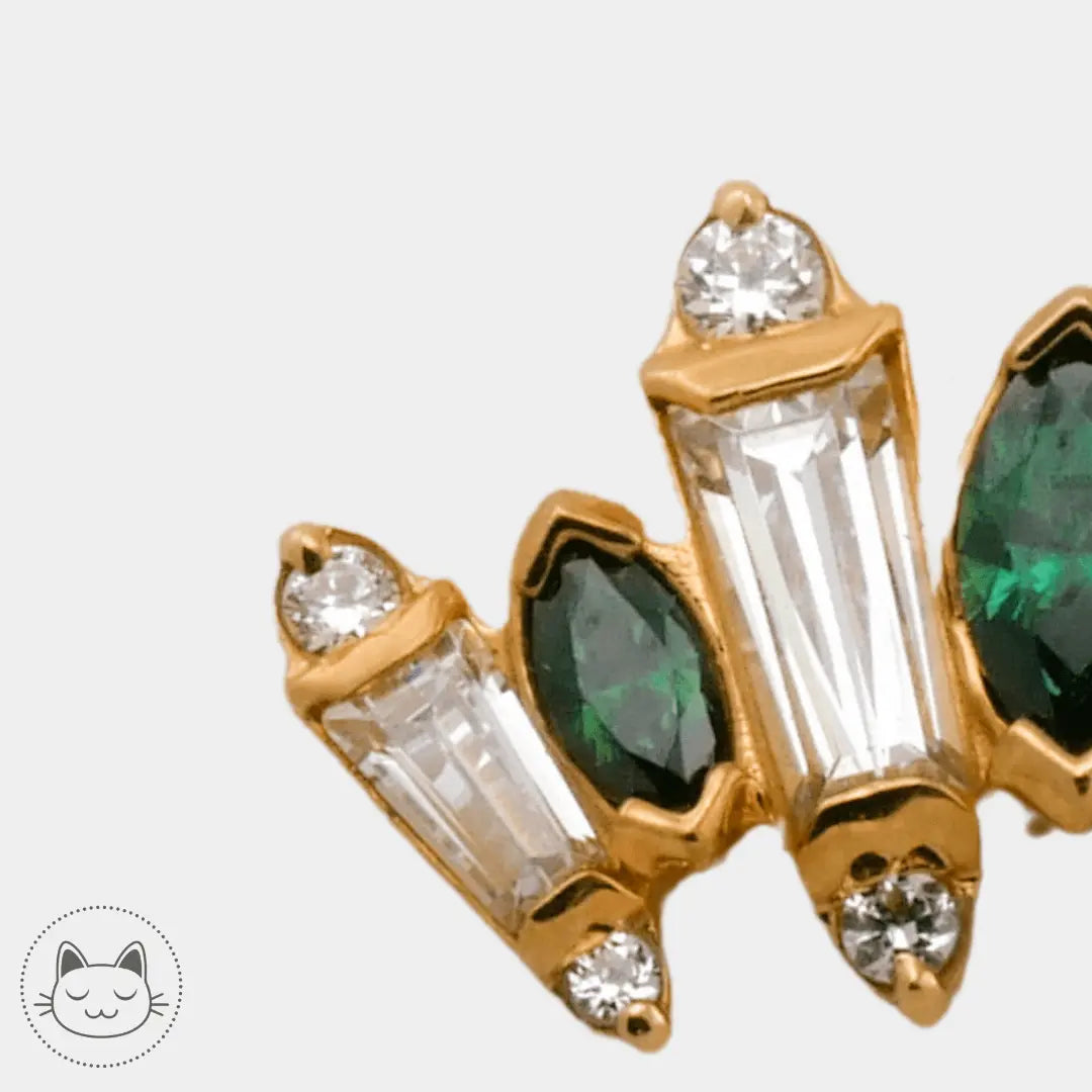 Auris- Cabochon "Iris"- Or jaune et Zircons vert et blanc. - Kawaii Place piercing