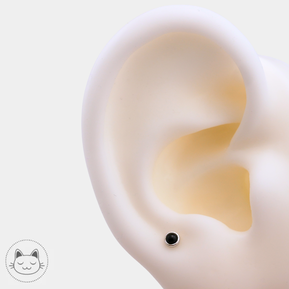 BVLA - Cabochon - Or blanc et Onyx Kawaii Place piercing