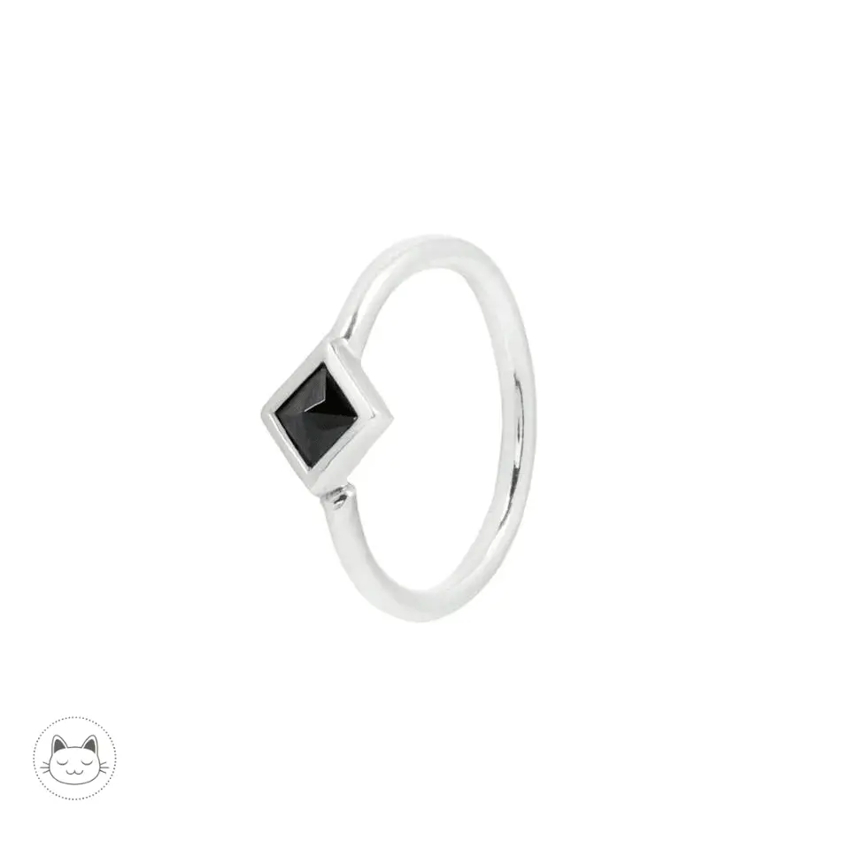 Buddha Jewelry - Mae - Spinelle noire - Kawaii Place piercing