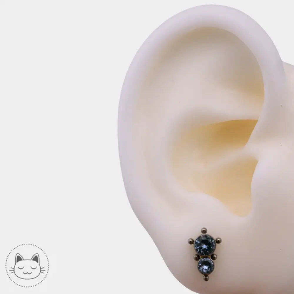 LeRoi – Titane & Zircons bleus Kawaii Place piercing