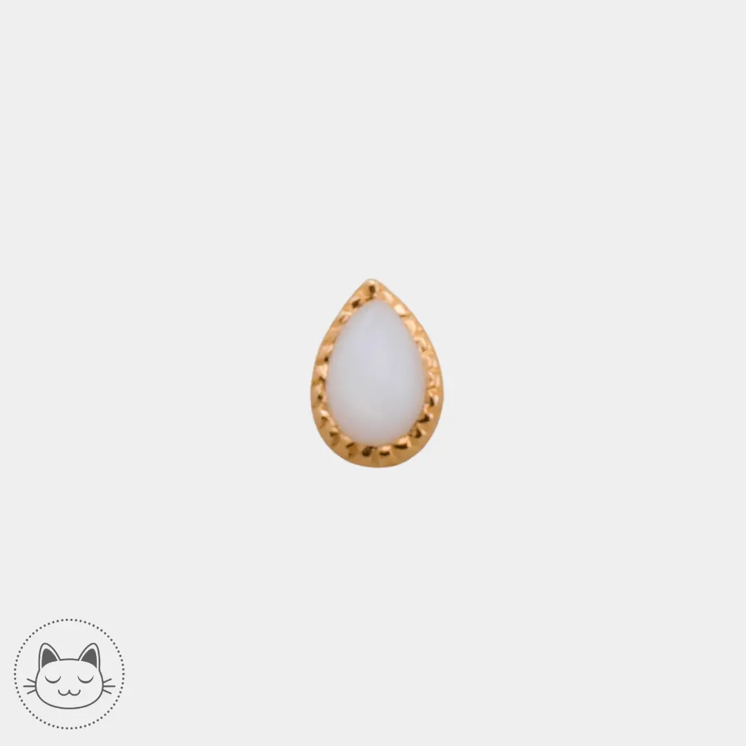 Auris- Cabochon "Teardrop"- Or jaune et perle - Kawaii Place piercing