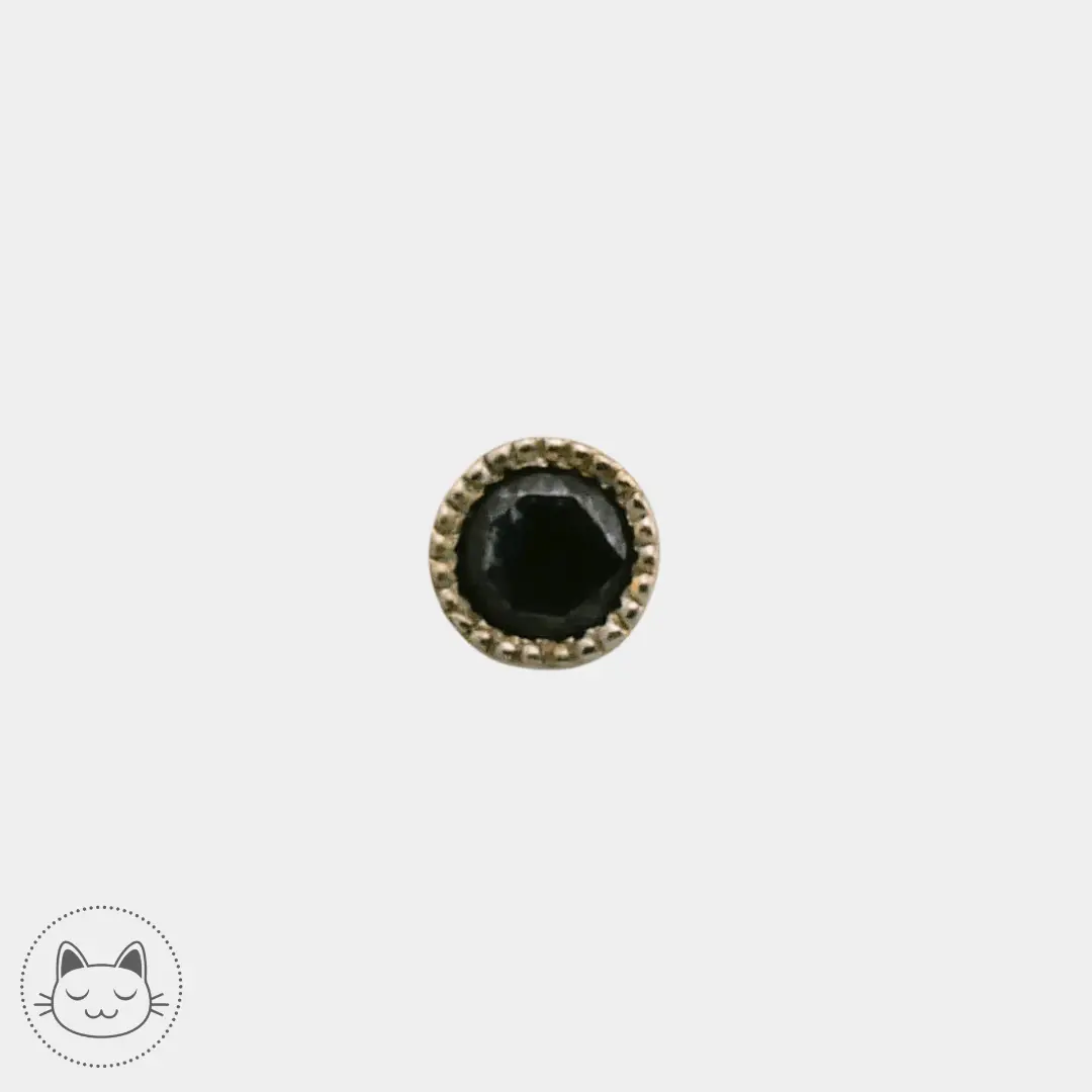 Auris- Cabochon Diamant Noir - Kawaii Place piercing