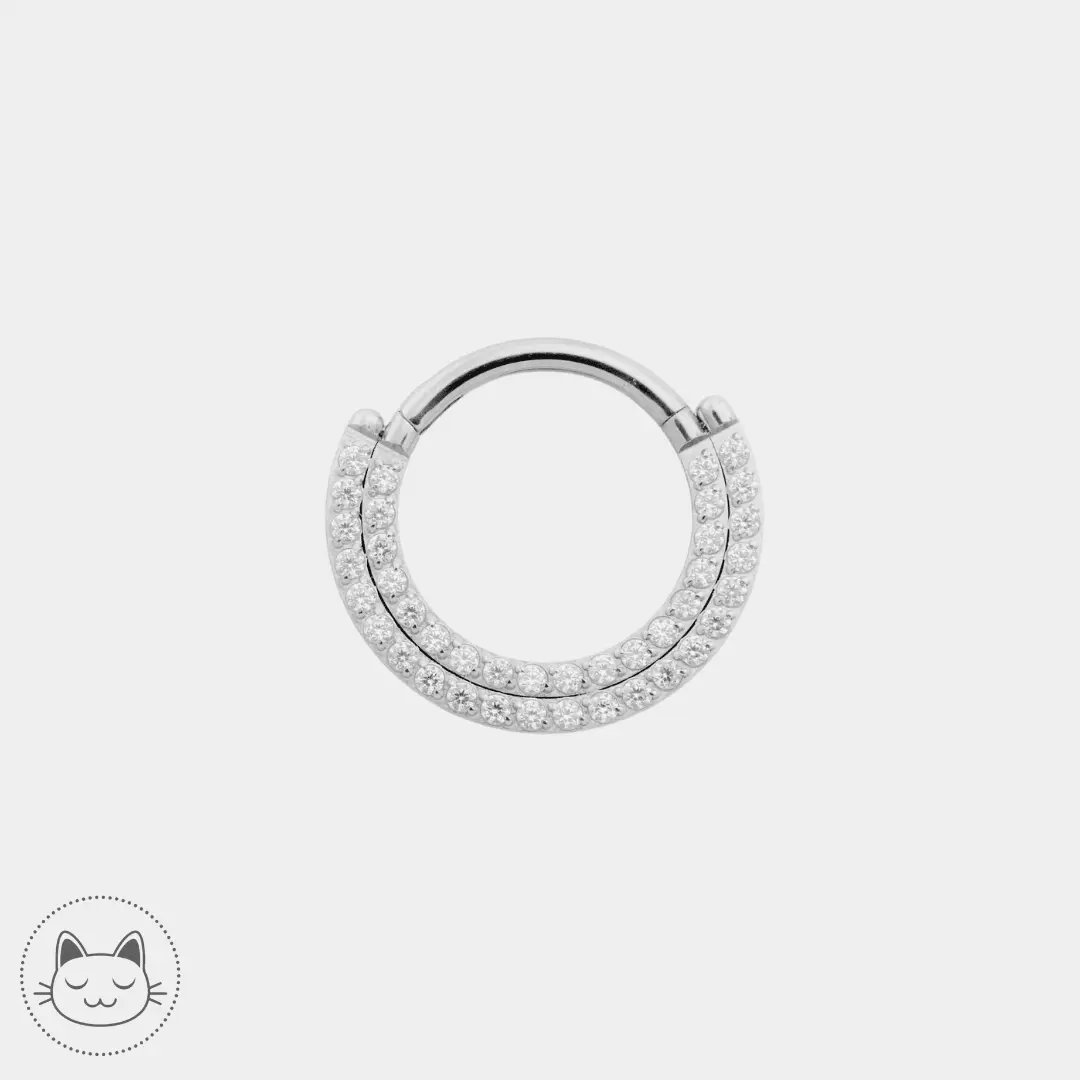 Anneau titane pour daith avec zircons blancs