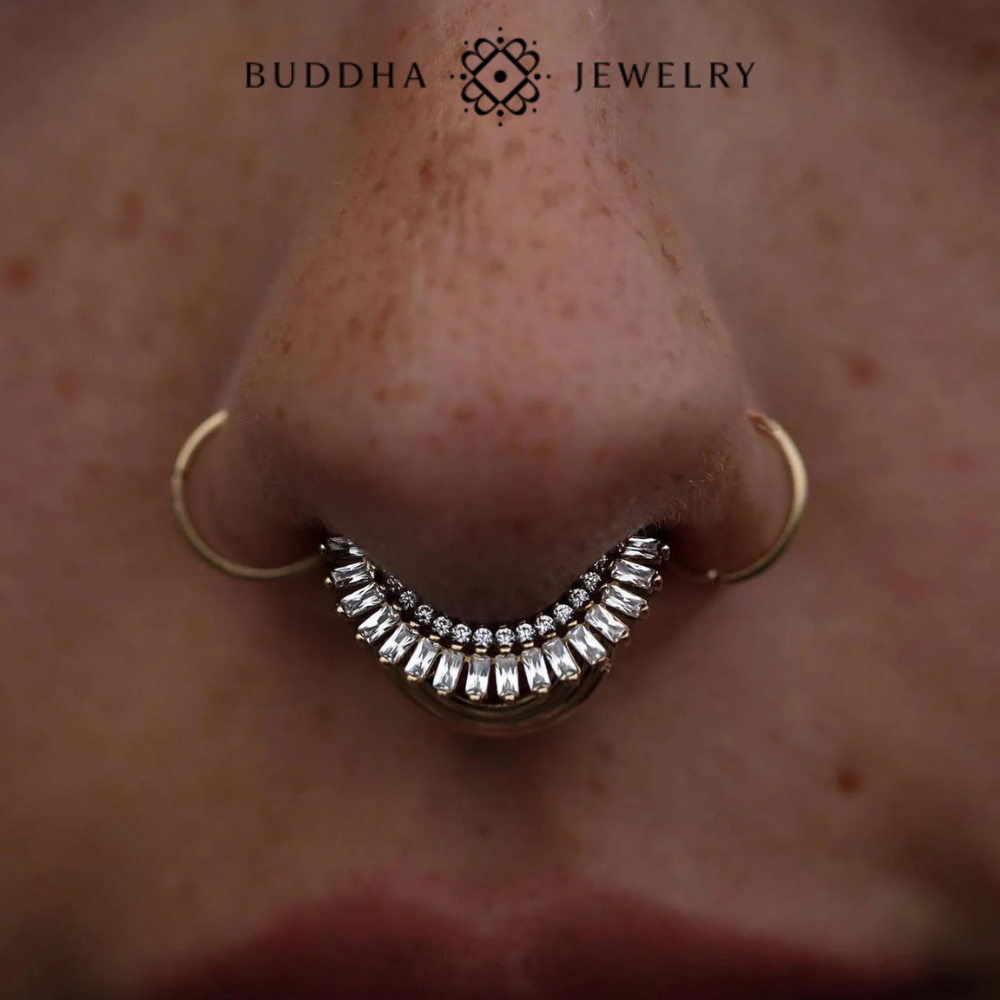 Hypnotic Clicker Buddha Jewelry en or blanc 14 carats avec zircons blancs
