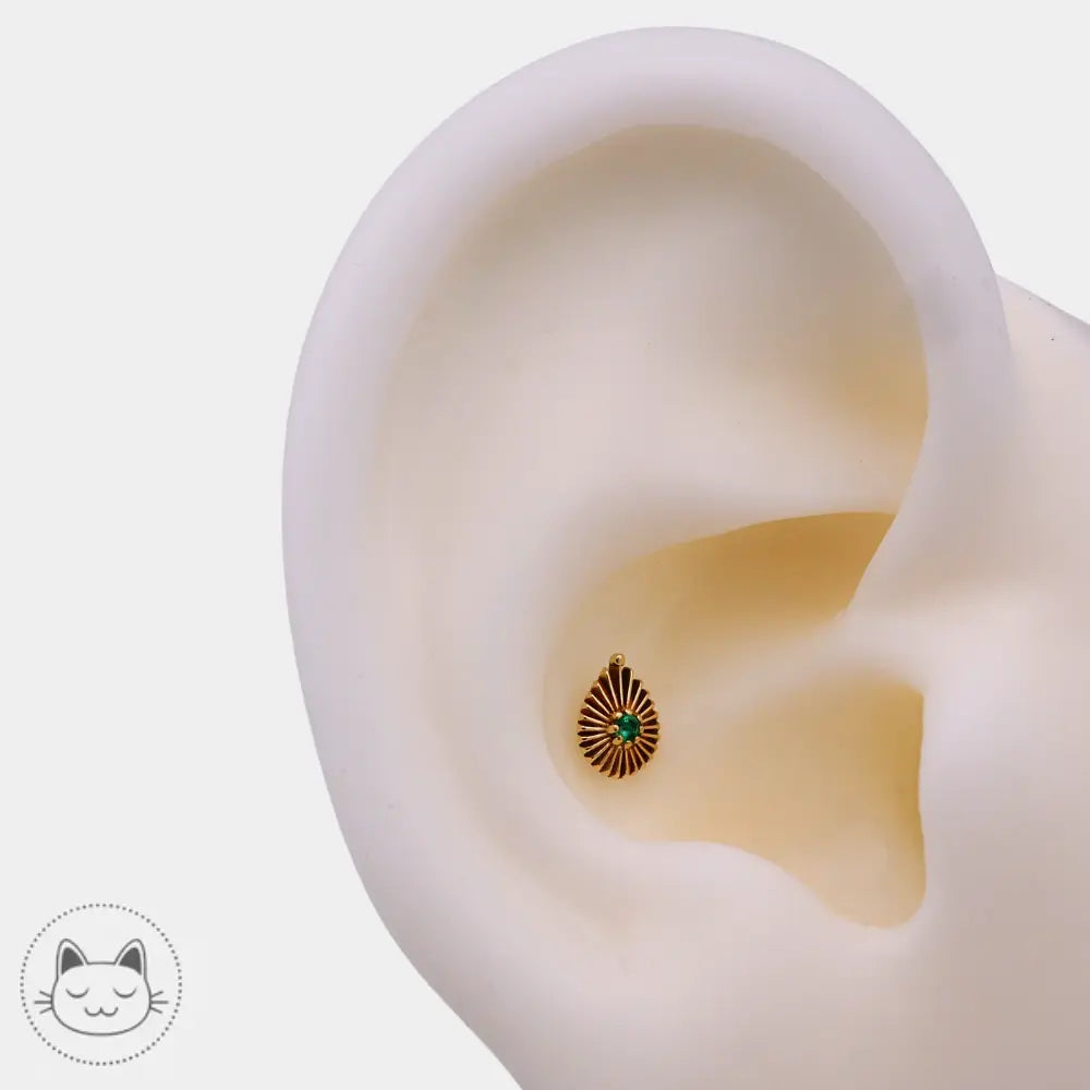 Détail bijou D29 émeraude or jaune