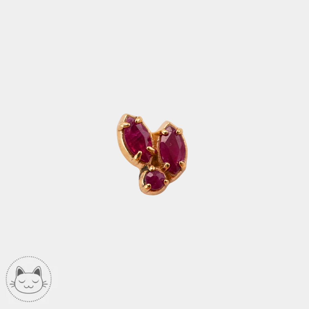 Bijou Sacred Symbol en or 14K avec rubis dimensions 6 x 5 mm