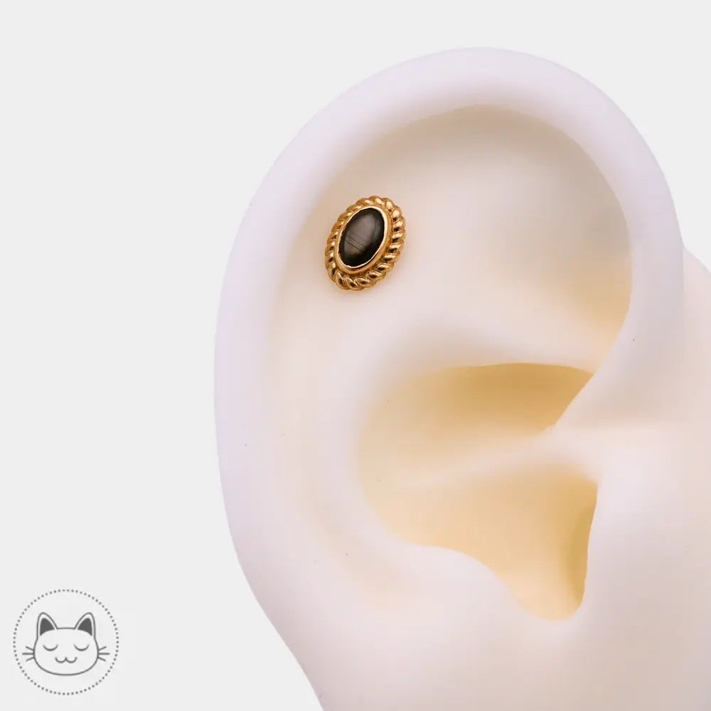 Modèle BVLA Oval Raine avec saphir chocolat