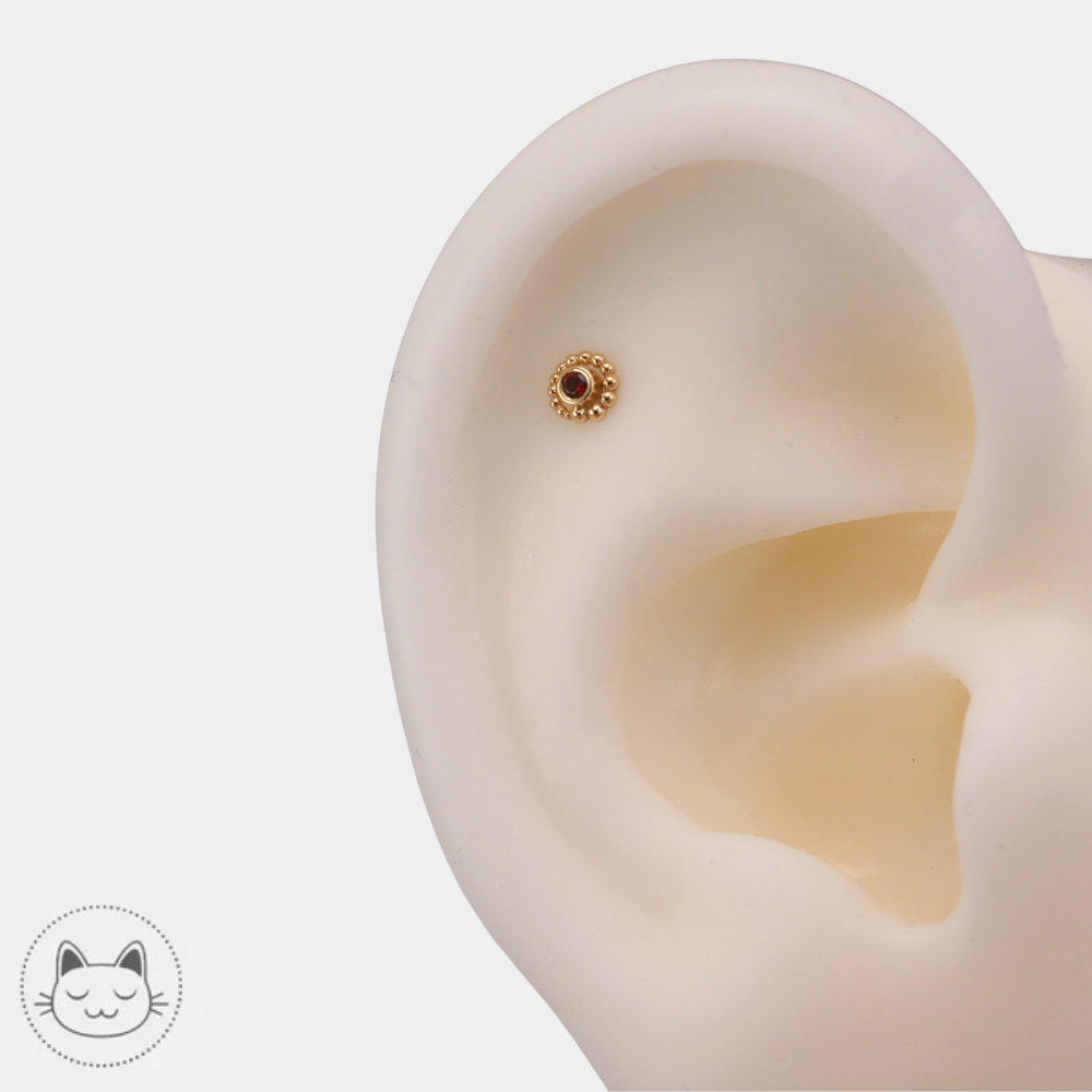 Bijou BVLA en or 14 carats avec grenat 4mm pour tragus et conch