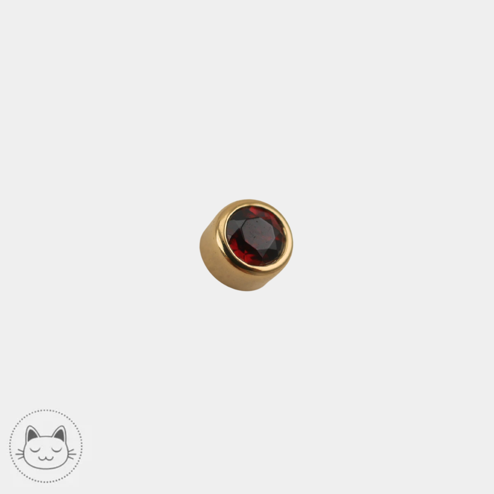 Bijou piercing BVLA Threaded end round bezel en or jaune 14K avec grenat rouge sombre