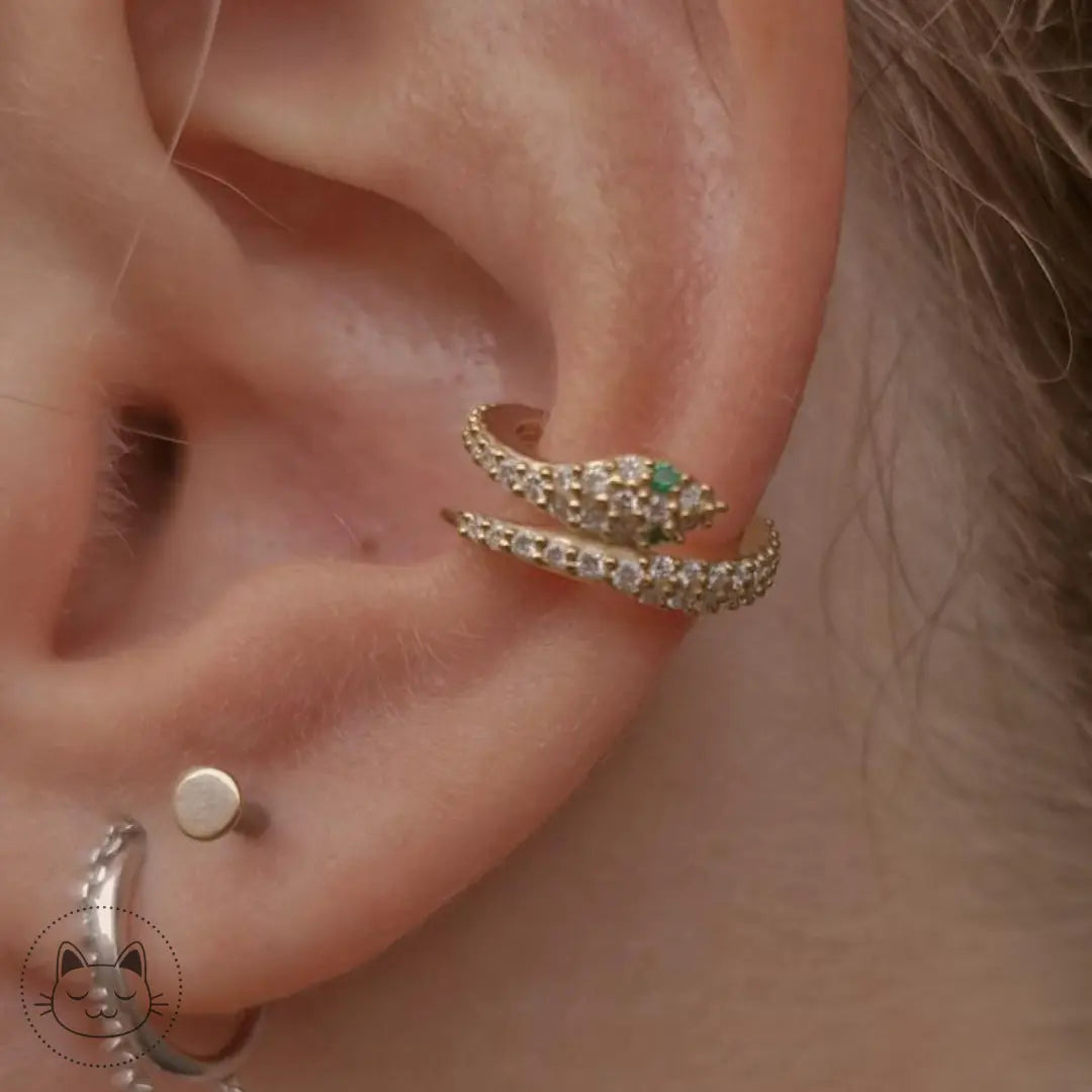 BVLA - Medusa - or, diamants et émeraudes Kawaii Place piercing