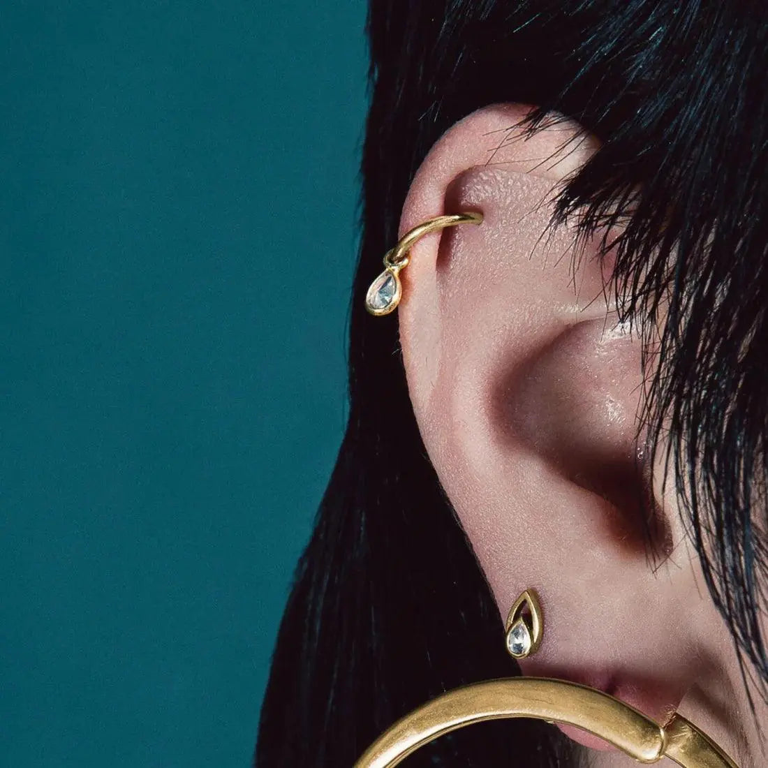 Bijou Concorde Teardrop en or 14 carats serti d’un zircon blanc