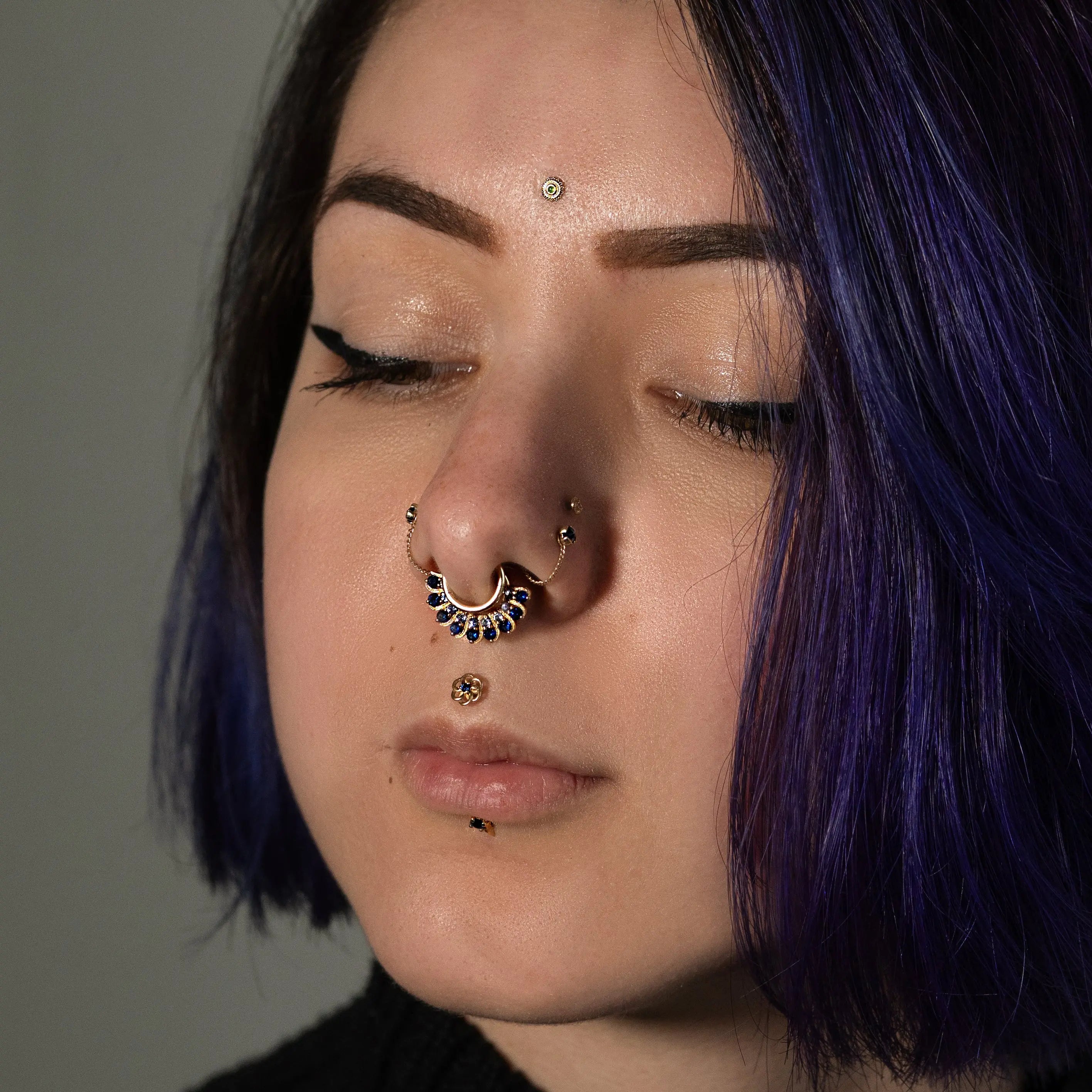 Naga - Attraction - Or jaune et Saphir