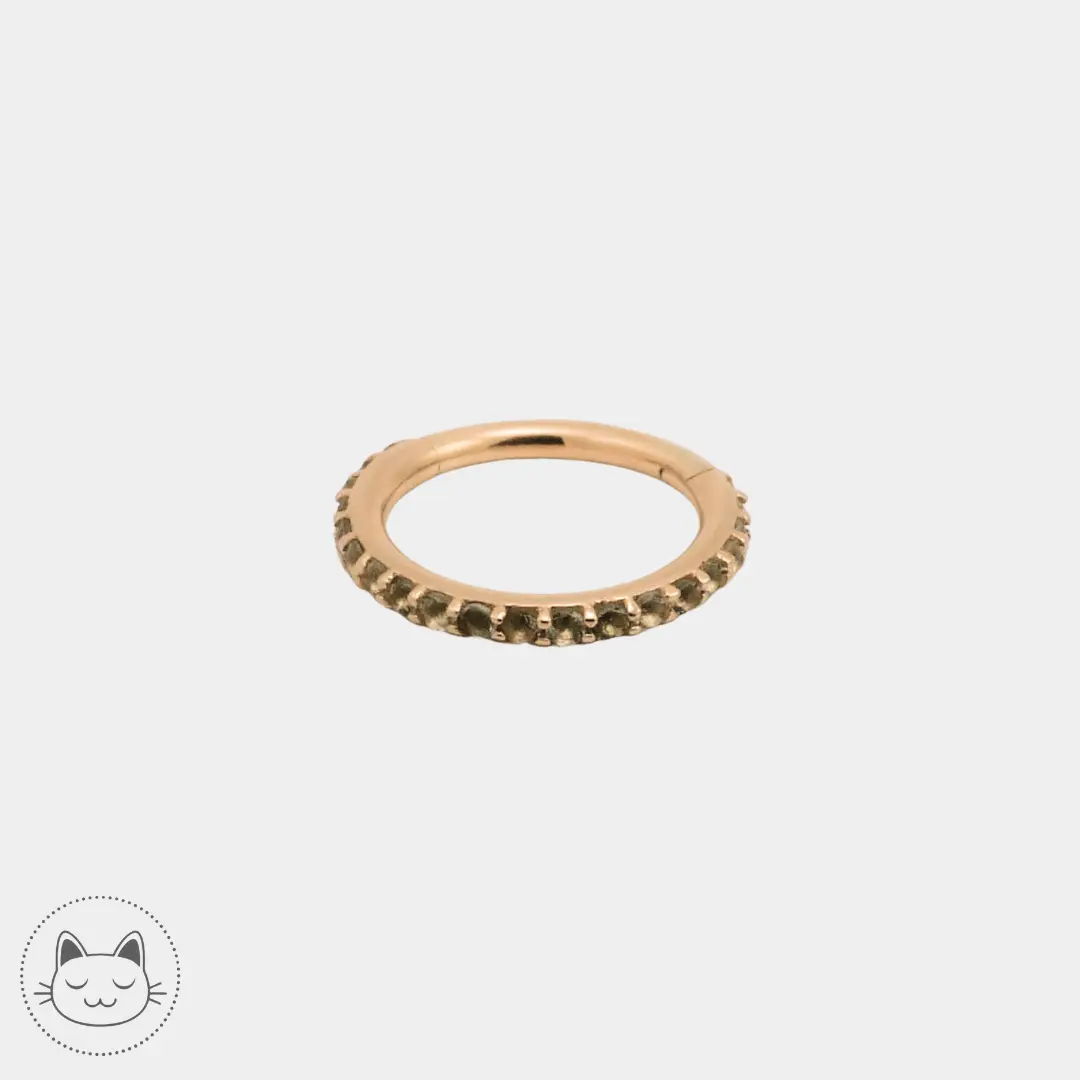 Anneau clicker en or 14 carats serti de moldavites Naga Jewelry Liora