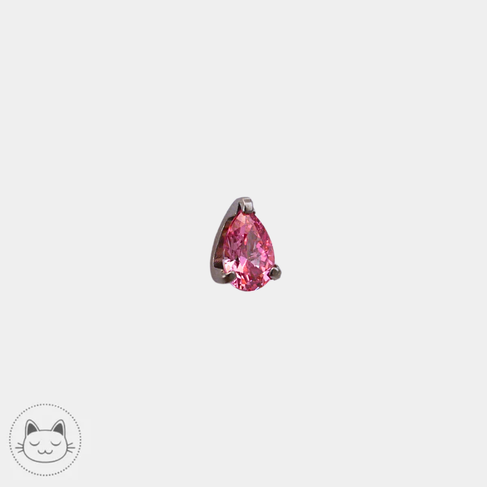 Bijou NeoMetal Pear en titane avec zircon rose 3 mm vu de face sur fond clair.