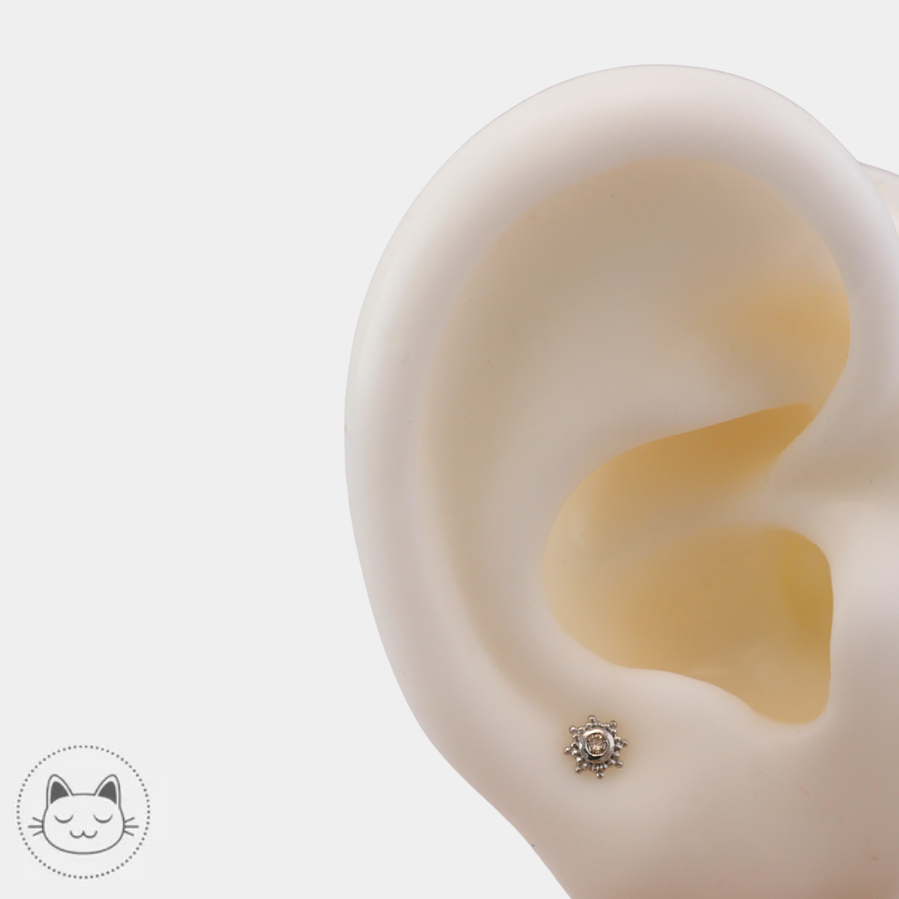 Piercing lobe saphir pêche Naga Jewelry
