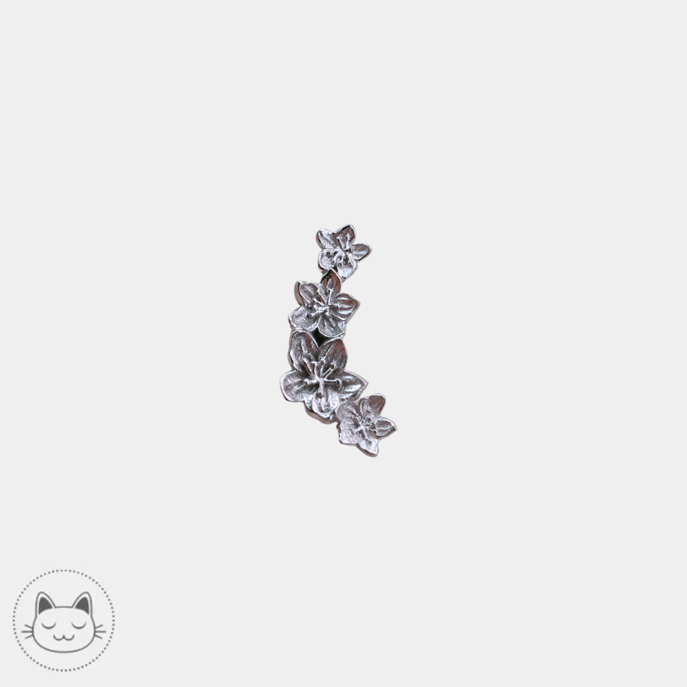 Bijou piercing Naga Sakura en or blanc 14 carats pour flat chez Kawaii Place Lille