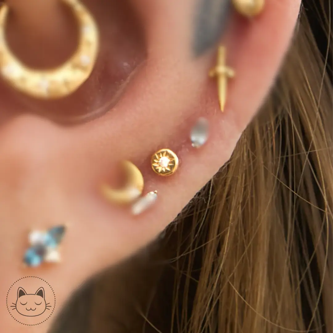 Zircon blanc brillant, pierre synthétique appréciée pour sa grande clarté et son éclat intense lorsqu’elle est sertie en bijou de piercing.